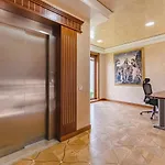 Luxury Nautilus Heated Pool