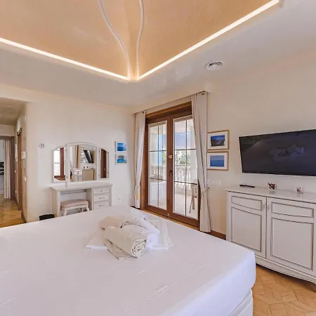 Luxury Nautilus Heated Pool Vakantiehuis