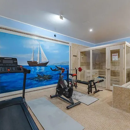 Feriehus Luxury Nautilus Heated Pool