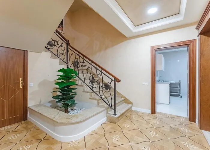 Luxury Nautilus Heated Pool Holiday home