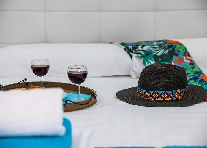 Luxury Nautilus Heated Pool Holiday home